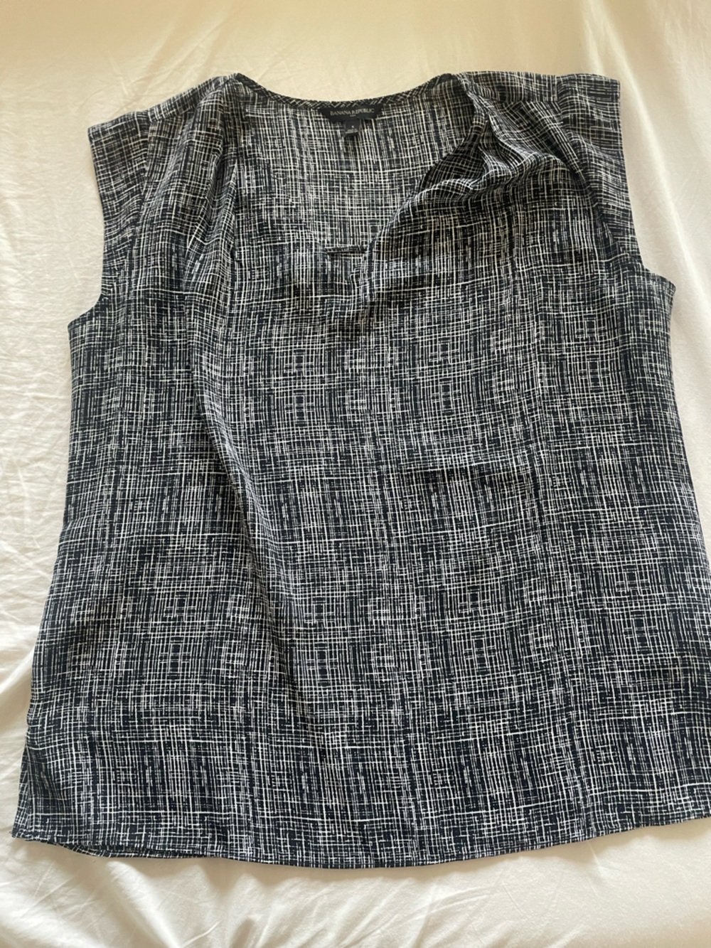 Banana Republic Black & White Crosshatch Sleeveless Top